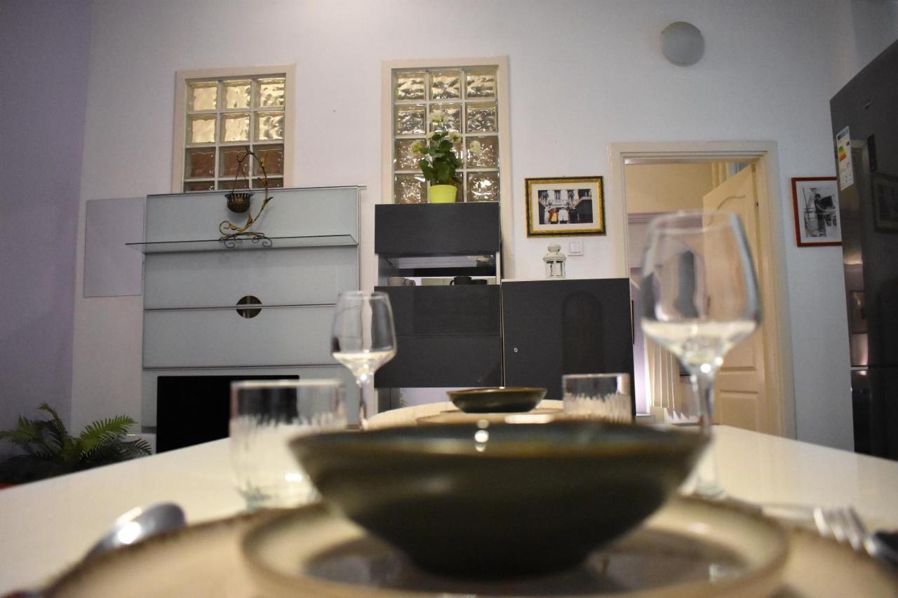Yes, Yes! Lovely Apartment Good Amenities Budapest Center Zewnętrze zdjęcie